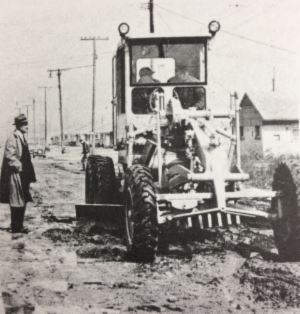 Mayor Lloyd Ferguson with Department of Public Works Worker